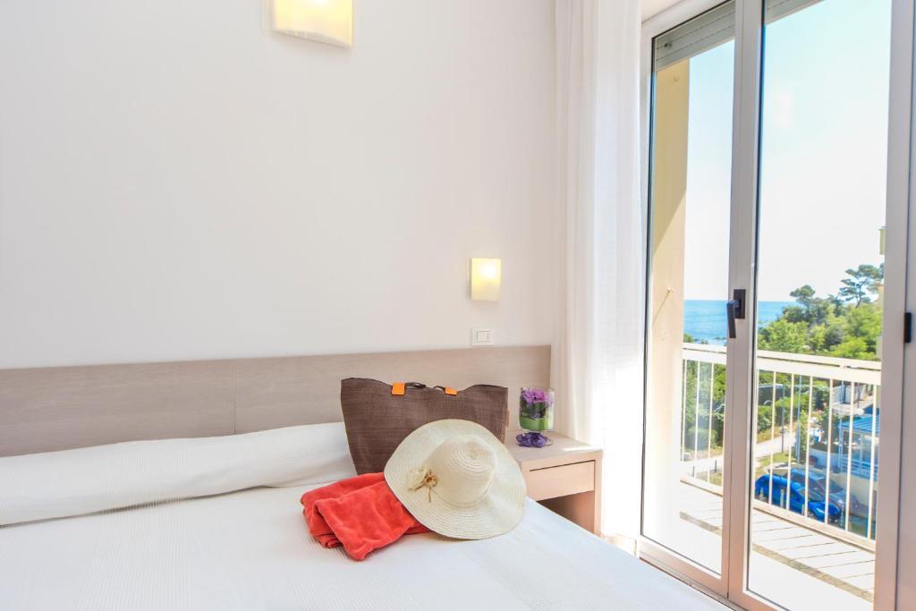 Hotel Adler Gabicce Mare Cameră foto