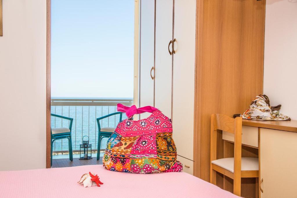 Hotel Adler Gabicce Mare Cameră foto