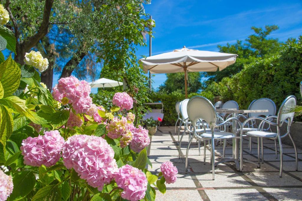 Hotel Adler Gabicce Mare Exterior foto