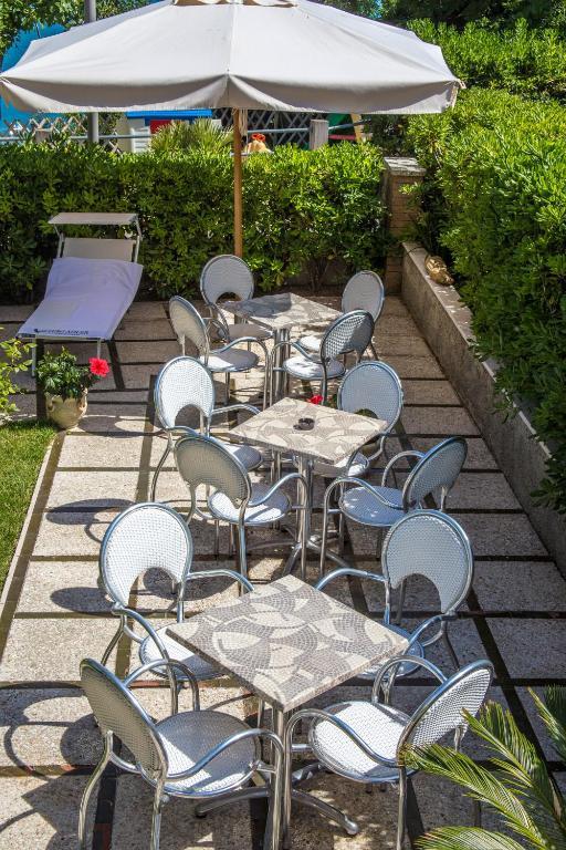 Hotel Adler Gabicce Mare Exterior foto