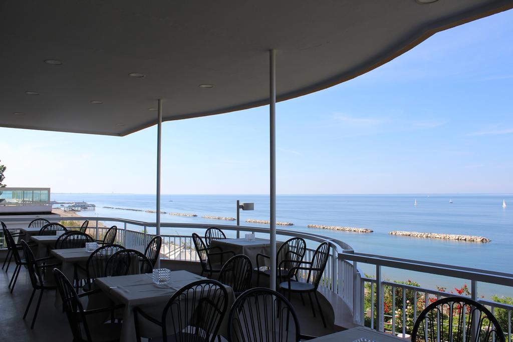 Hotel Adler Gabicce Mare Exterior foto