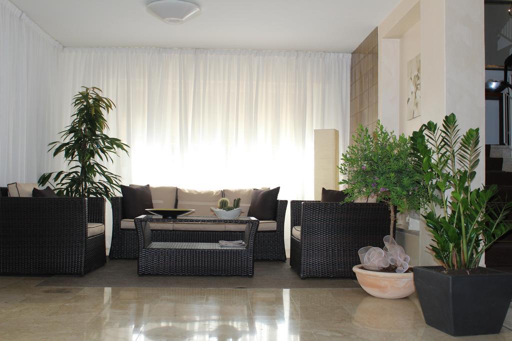 Hotel Adler Gabicce Mare Exterior foto